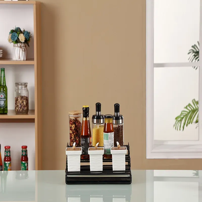 Adjustable Spice Rack — view 3